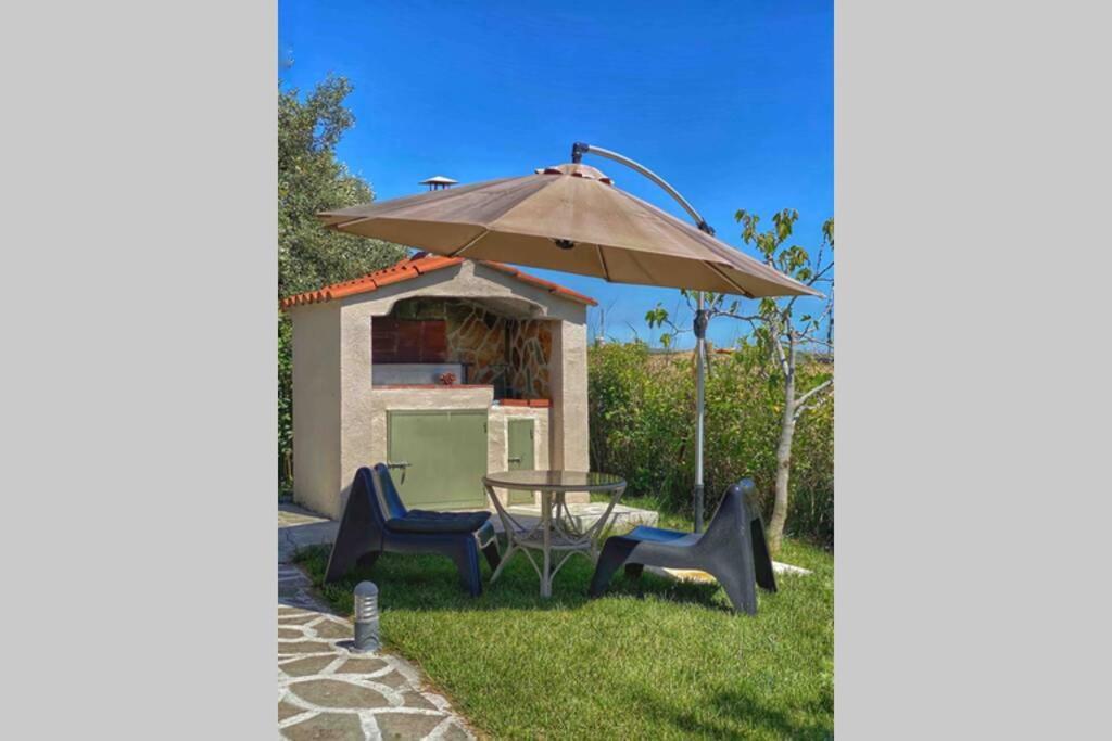 Anastasias Cottage Nea Iraklia Buitenkant foto