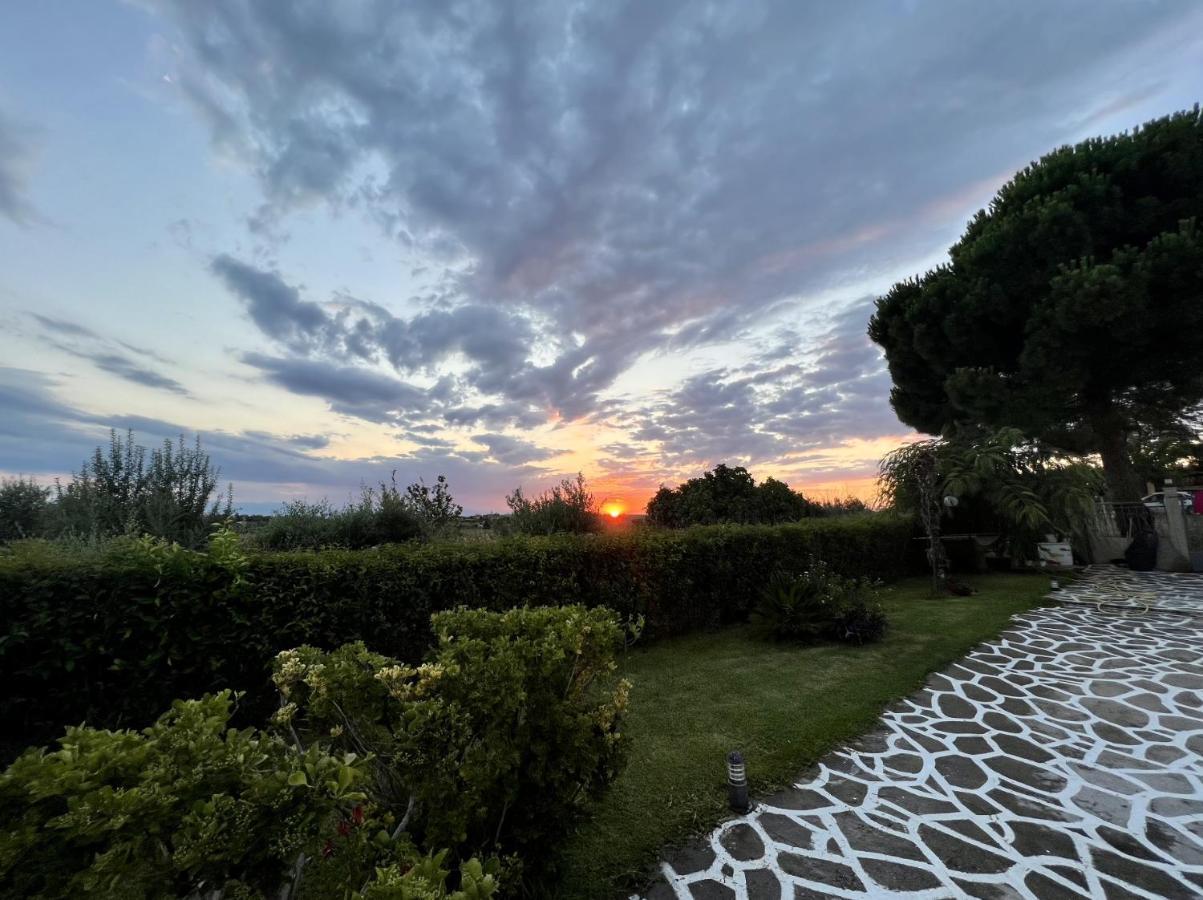 Anastasias Cottage Nea Iraklia Buitenkant foto