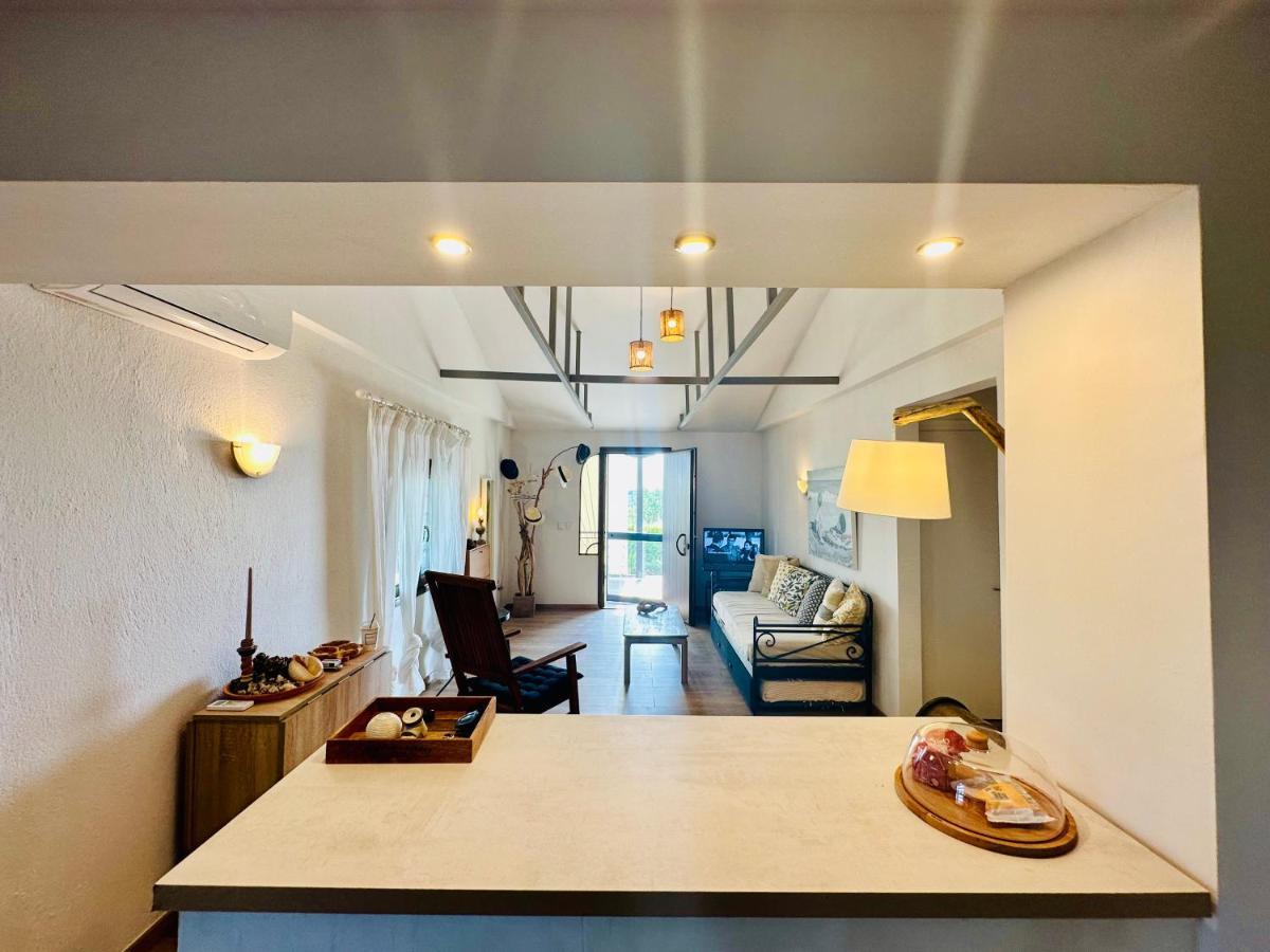 Anastasias Cottage Nea Iraklia Buitenkant foto